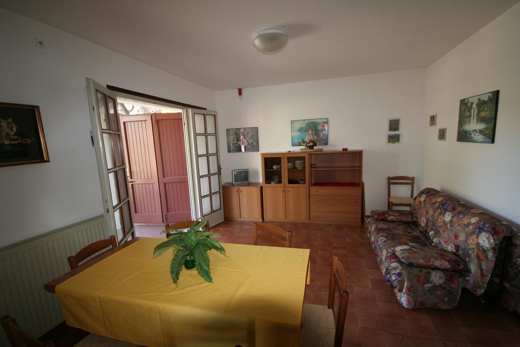 Ba - Villa Stella - 3 Apartments- Λινιάνο Σαμπιαντόρο Εξωτερικό φωτογραφία