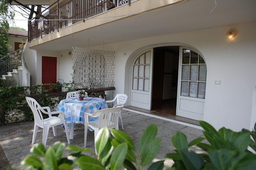 Ba - Villa Stella - 3 Apartments- Λινιάνο Σαμπιαντόρο Εξωτερικό φωτογραφία